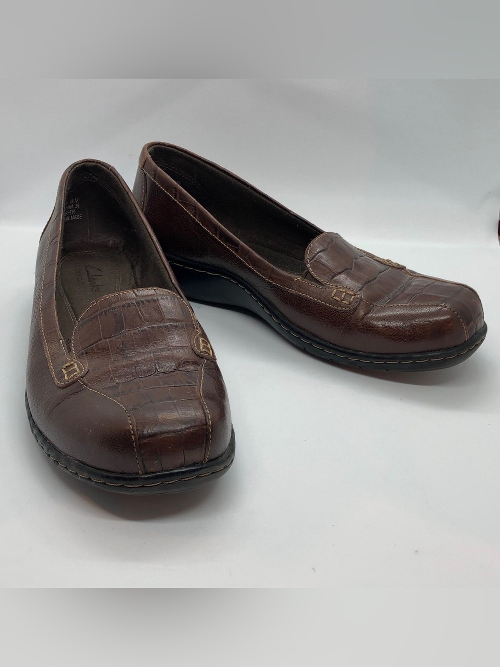 SAS Women’s Copper Brown Croc-Embossed Leather Loafers Size 10